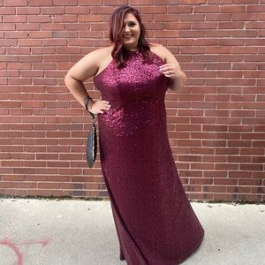 Davids Bridal size 24 fully sequined gown halter